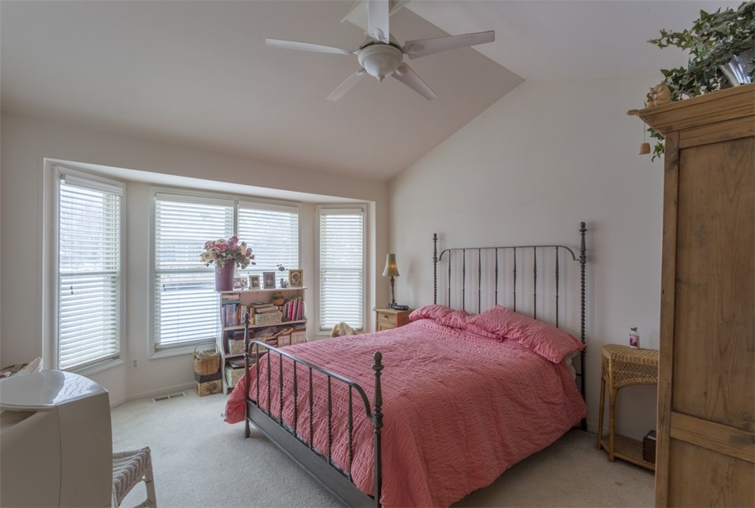 5852 Windstar Circle